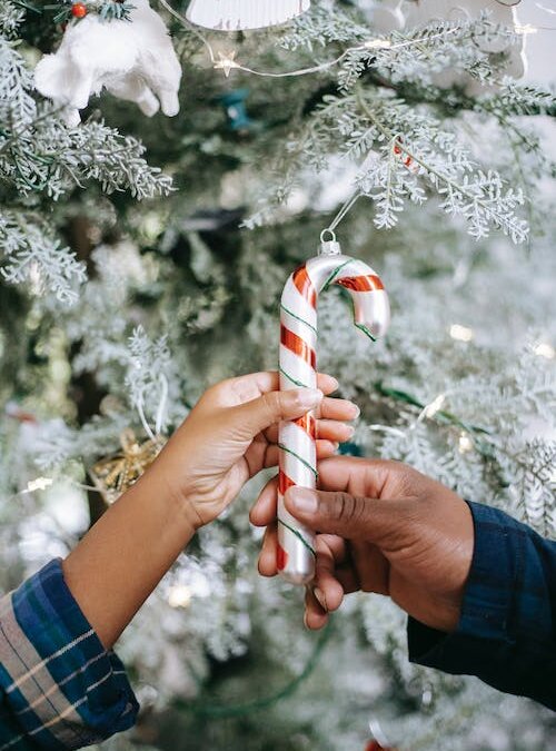 How to Navigate the Holiday Season Without Feeling Lonely While Studying Abroad